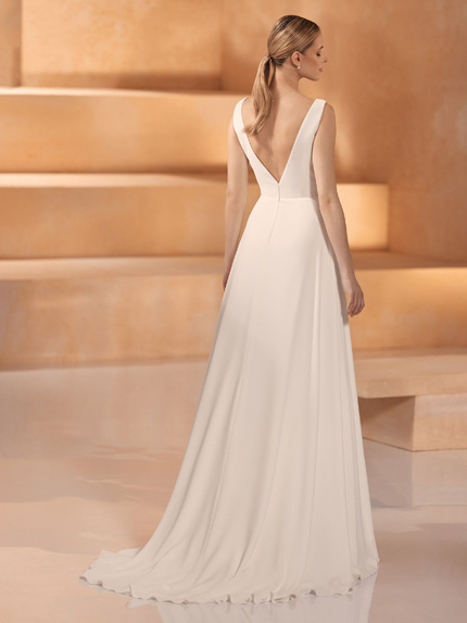 Robe de mariée décolleté en V