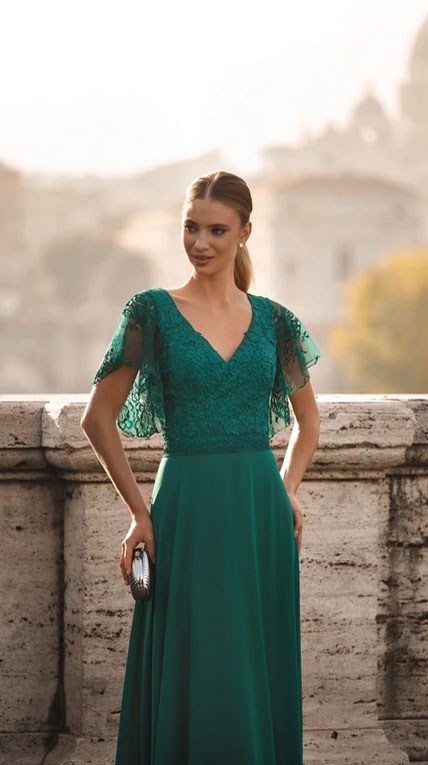 Robe de cocktail longue d'un vert émeraude