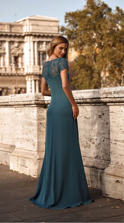 Robe de cocktail dentelle